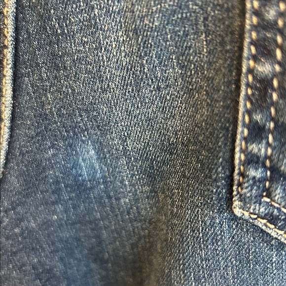 NWT Lucky Brand Women’s Mid Rise Sweet Straight Relaxed Fit Jeans, Size 4 - Picture 7 of 7